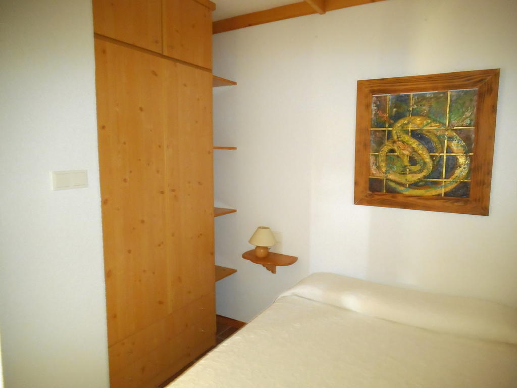 La Cerca Del Alcornoque Guest House Casas de Belvis Ruang foto