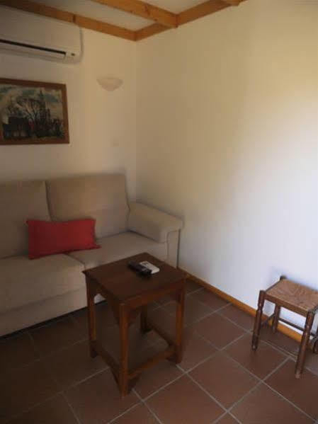 La Cerca Del Alcornoque Guest House Casas de Belvis Bagian luar foto